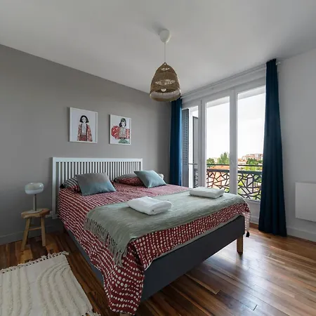Leon Blum - Design - Parking Apartment