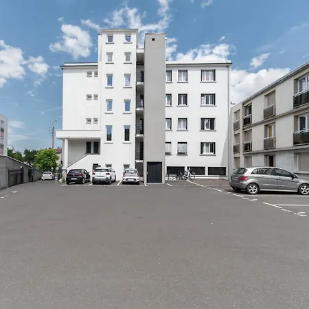 Leon Blum - Design - Parking Apartment *