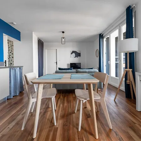 Leon Blum - Design - Parking Apartment Clermont-Ferrand