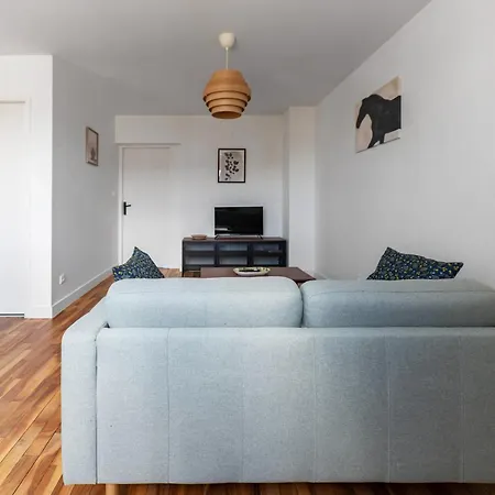 Leon Blum - Design - Parking Apartment Clermont-Ferrand