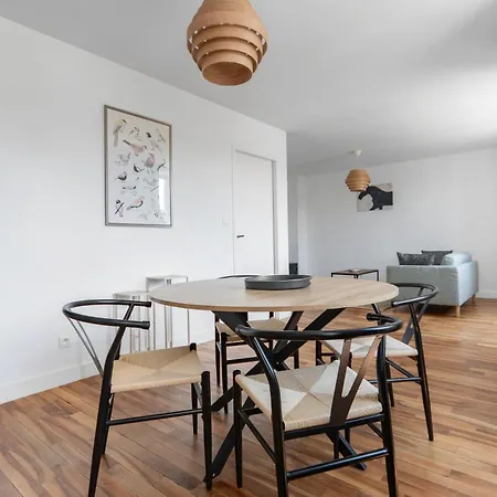 Leon Blum - Design - Parking Apartment