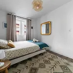 Leon Blum - Design - Parking Apartment *