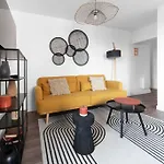 Leon Blum - Design - Parking Apartment *