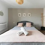 Leon Blum - Design - Parking Apartment Clermont-Ferrand