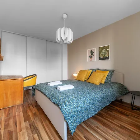 Leon Blum - Design - Parking Apartment *