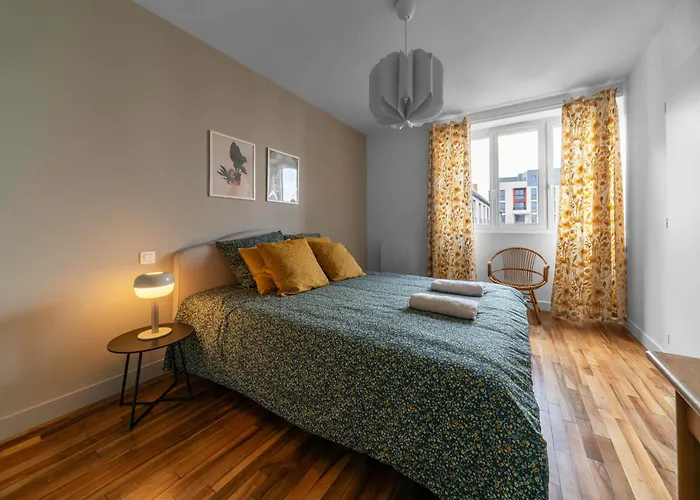 Leon Blum - Design - Parking Apartment Clermont-Ferrand